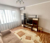 2-комн, 33кв м, этаж 8/8 Адмиральского ул, 2к2