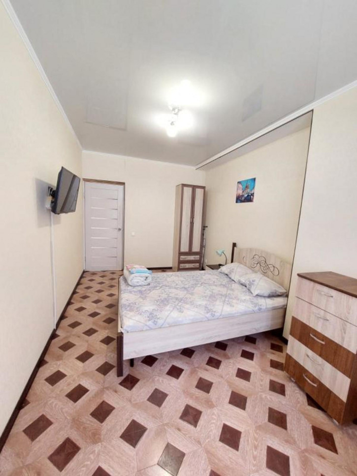 2-комн квартира Центральный район, 23