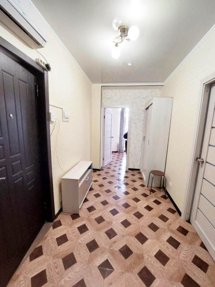 2-комн квартира Центральный район, 23