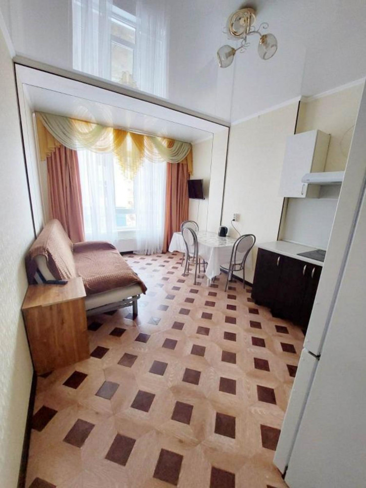 2-комн квартира Центральный район, 23