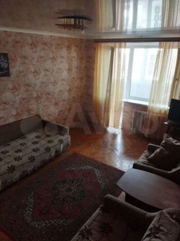 2-комн квартира Ленина ул, 472