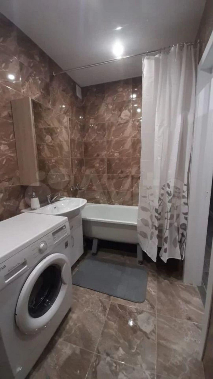 2-комн квартира Ленина ул, 410А