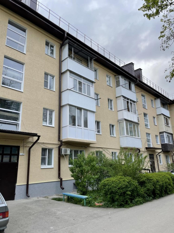 3-комн квартира Октябрьская ул, 445