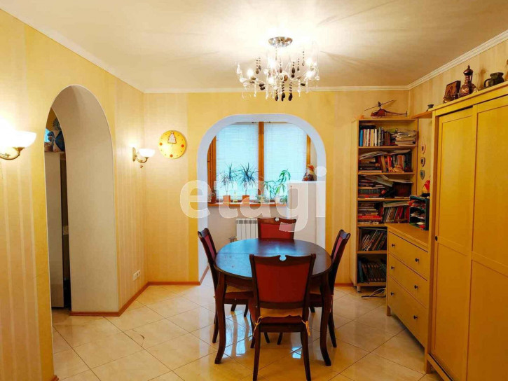 3-комн квартира Карская, 36