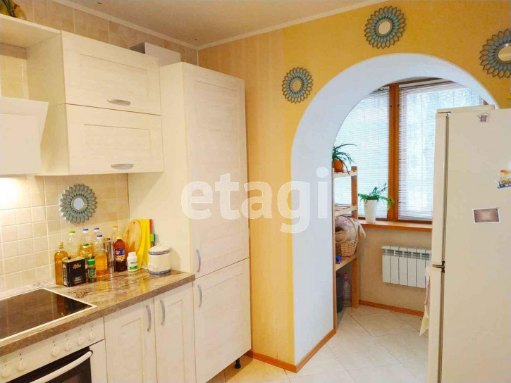 3-комн квартира Карская, 36