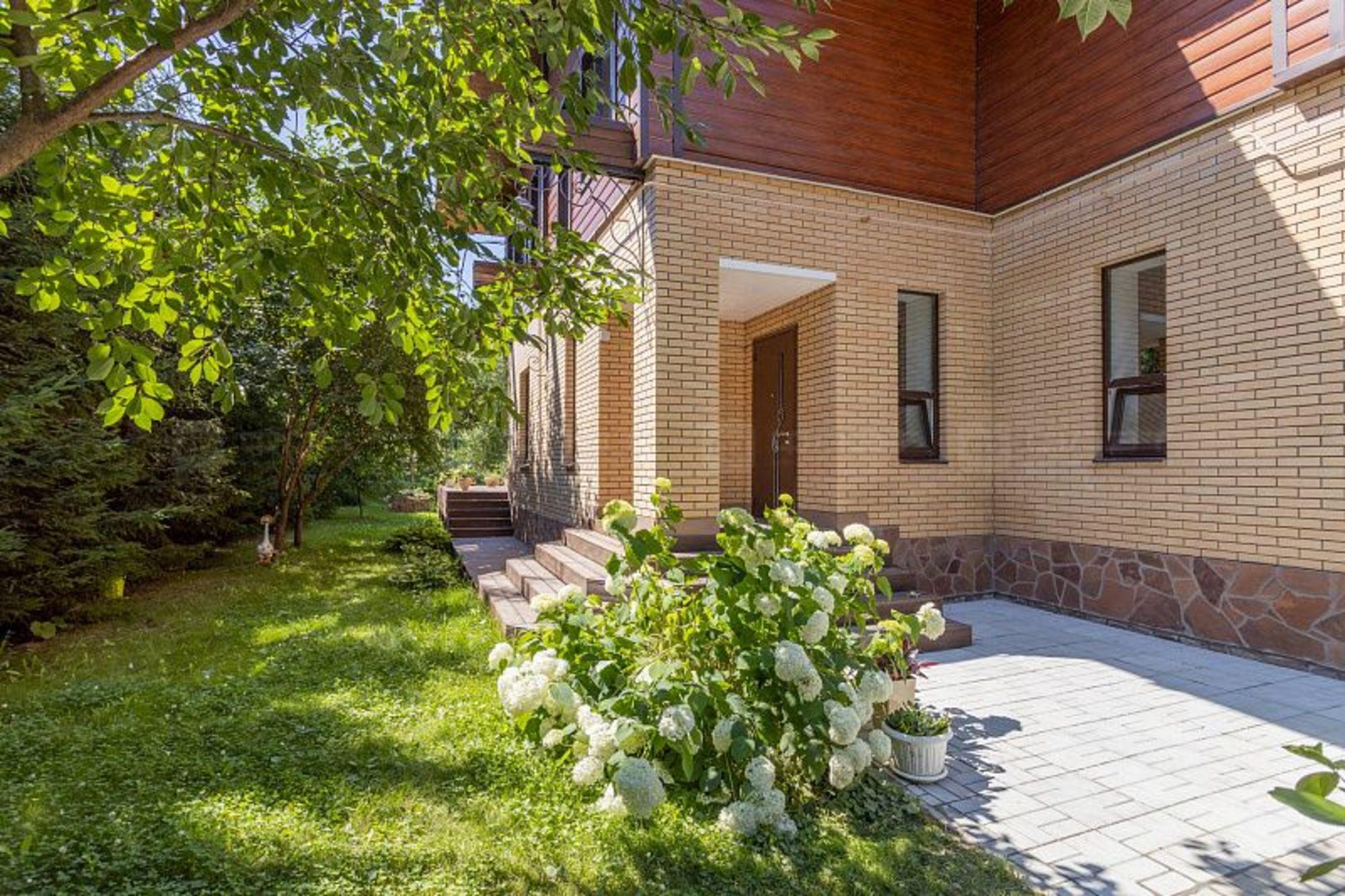 Купить дачу, дом, коттедж за 45 000 000 рублей на ДНТ Миляш