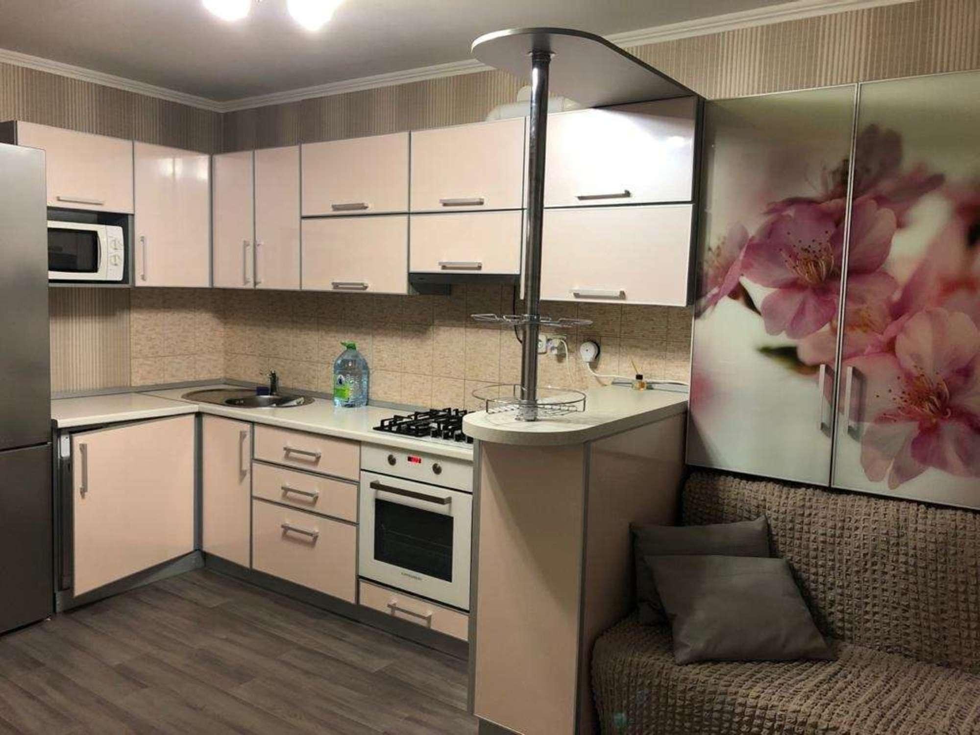 Сдать квартиру за 14 500 рублей на Красных Коммунаров улица, 20