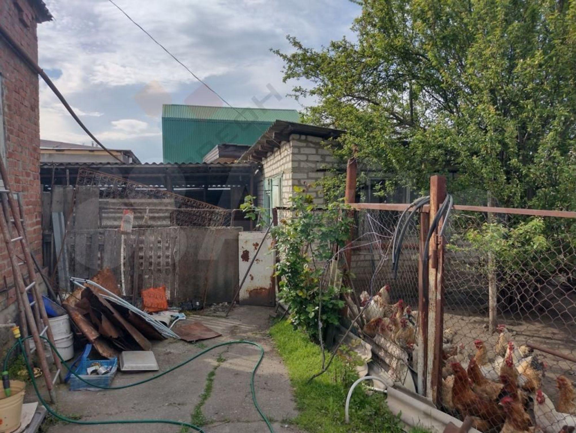 Купить дачу, дом, коттедж за 7 200 000 рублей на Горького ул, 17