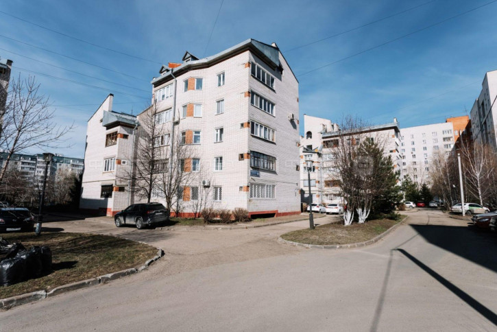 4-комн квартира ул. Дубравная, дом 61/3