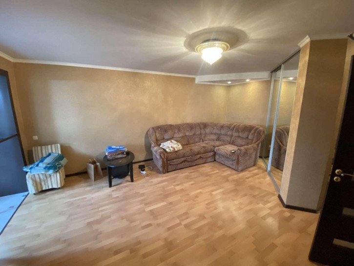 2-комн квартира Маяковского улица, 18