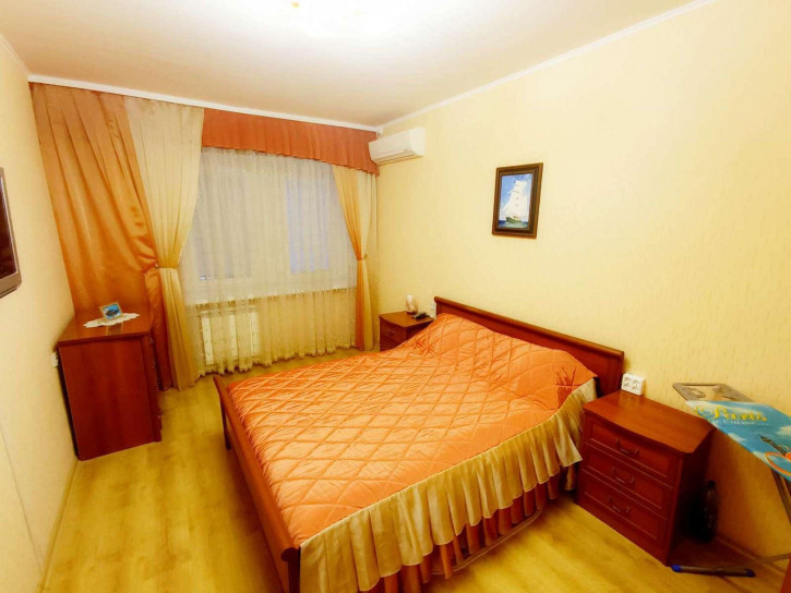 2-комн квартира Щорса улица, 51
