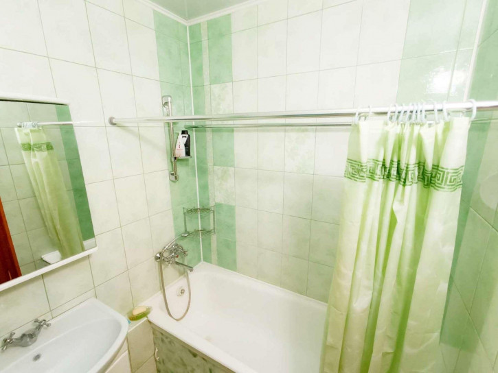 2-комн квартира Щорса улица, 51