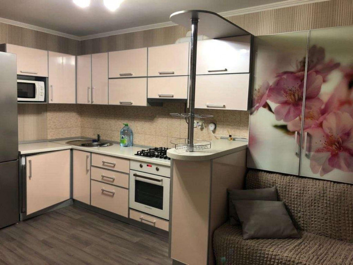 1-комн квартира Красных Коммунаров улица, 20