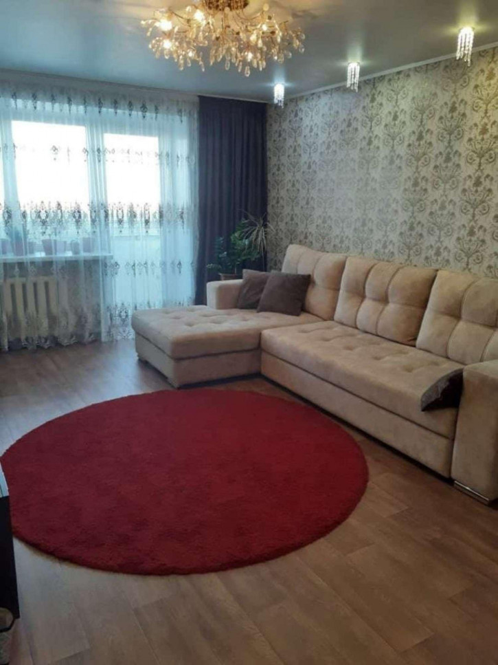2-комн квартира Гагарина улица, 32
