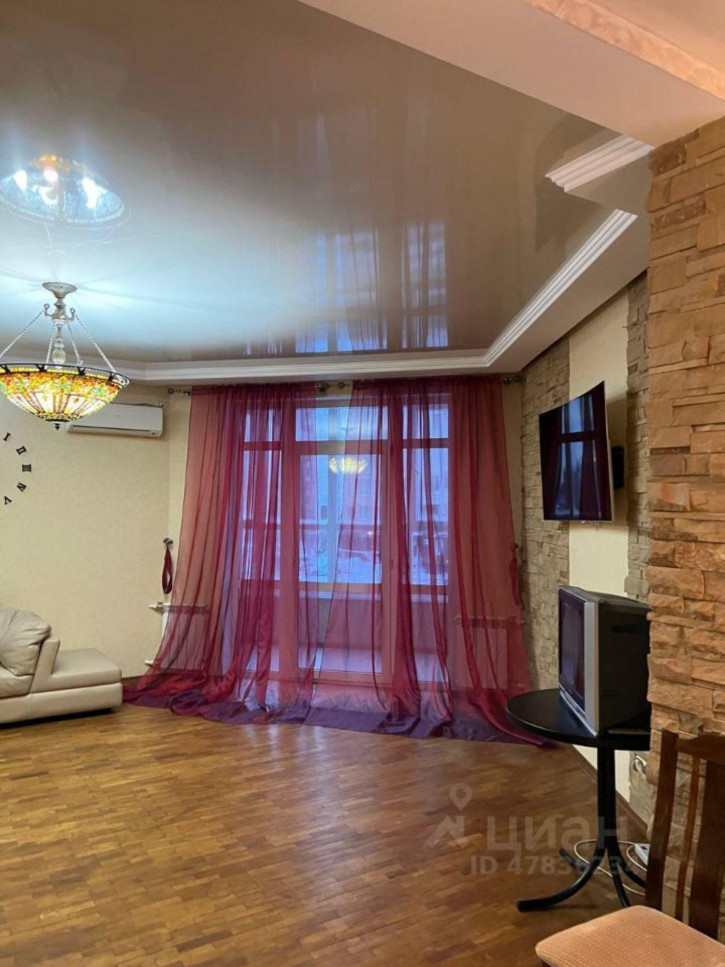 3-комн квартира Донецкая улица, 2