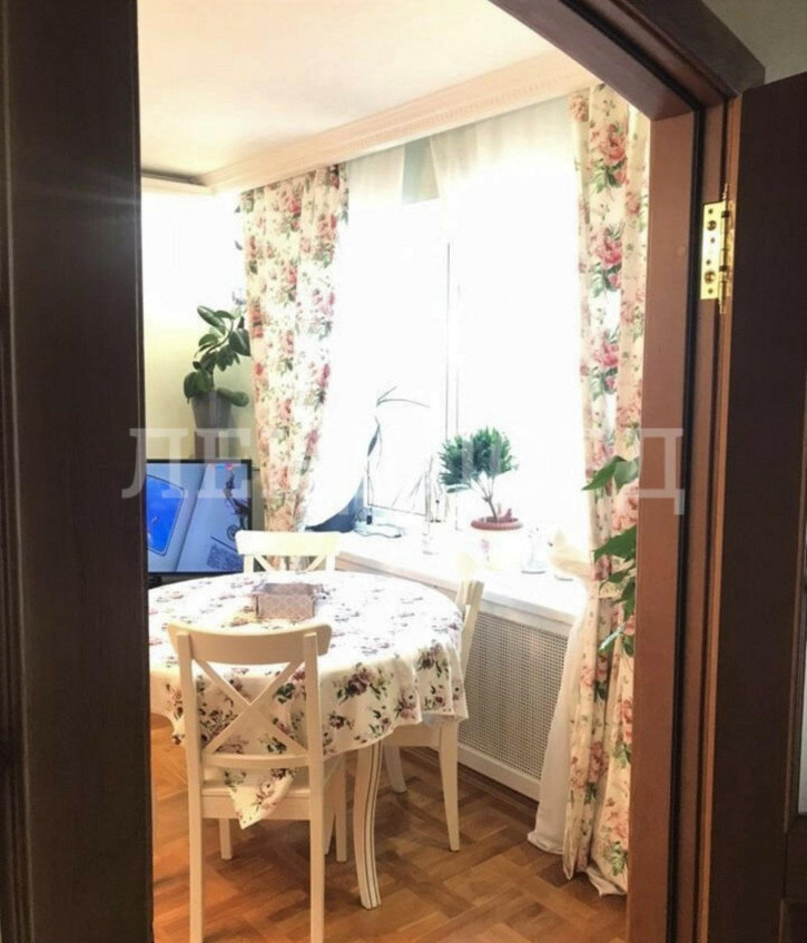 3-комн квартира улица Мечникова, 142А