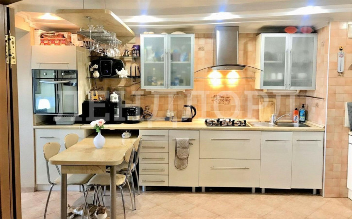 3-комн квартира улица Мечникова, 142А