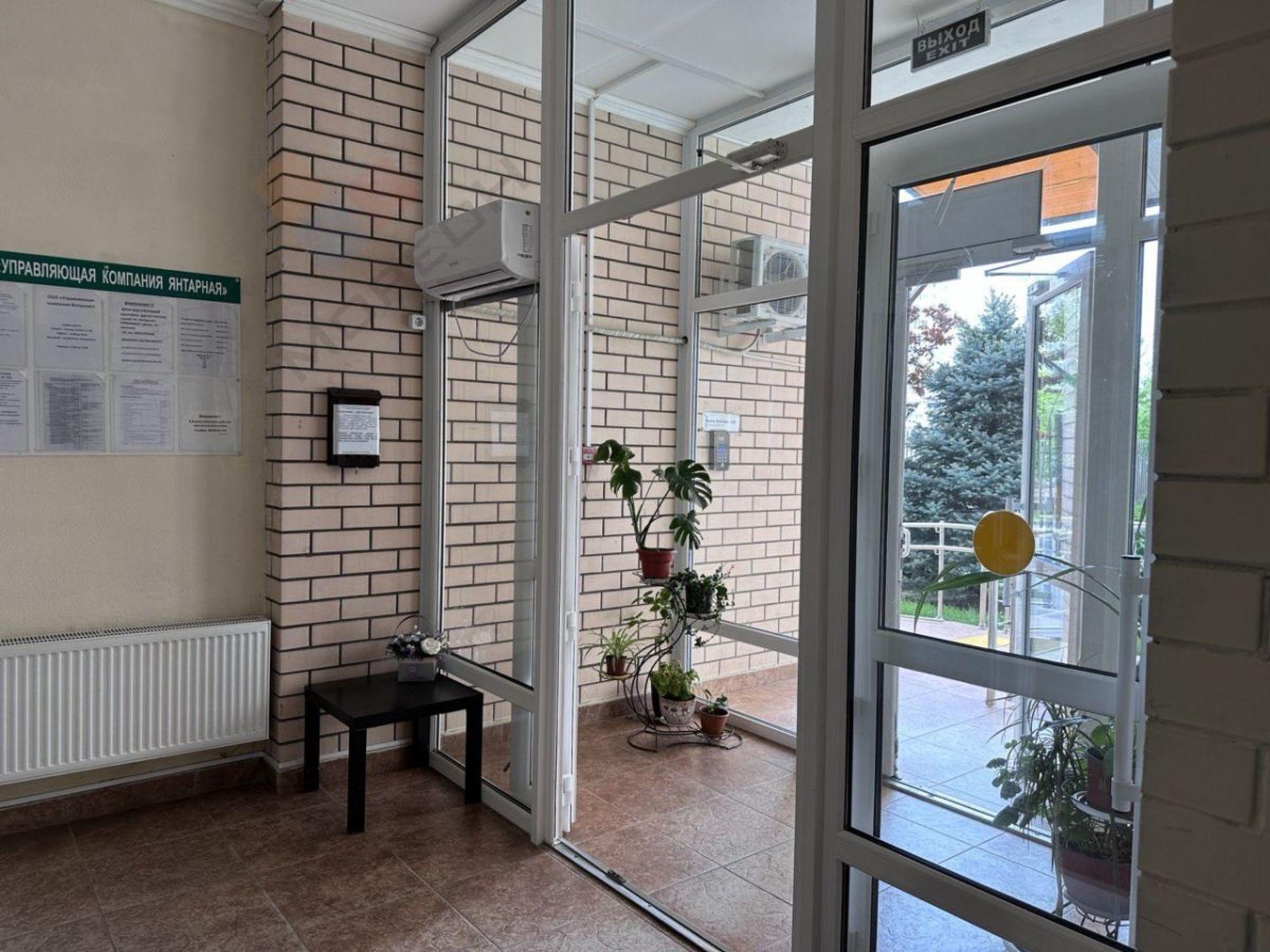 Купить квартиру за 11 000 000 рублей на Симиренко ул, 71к2