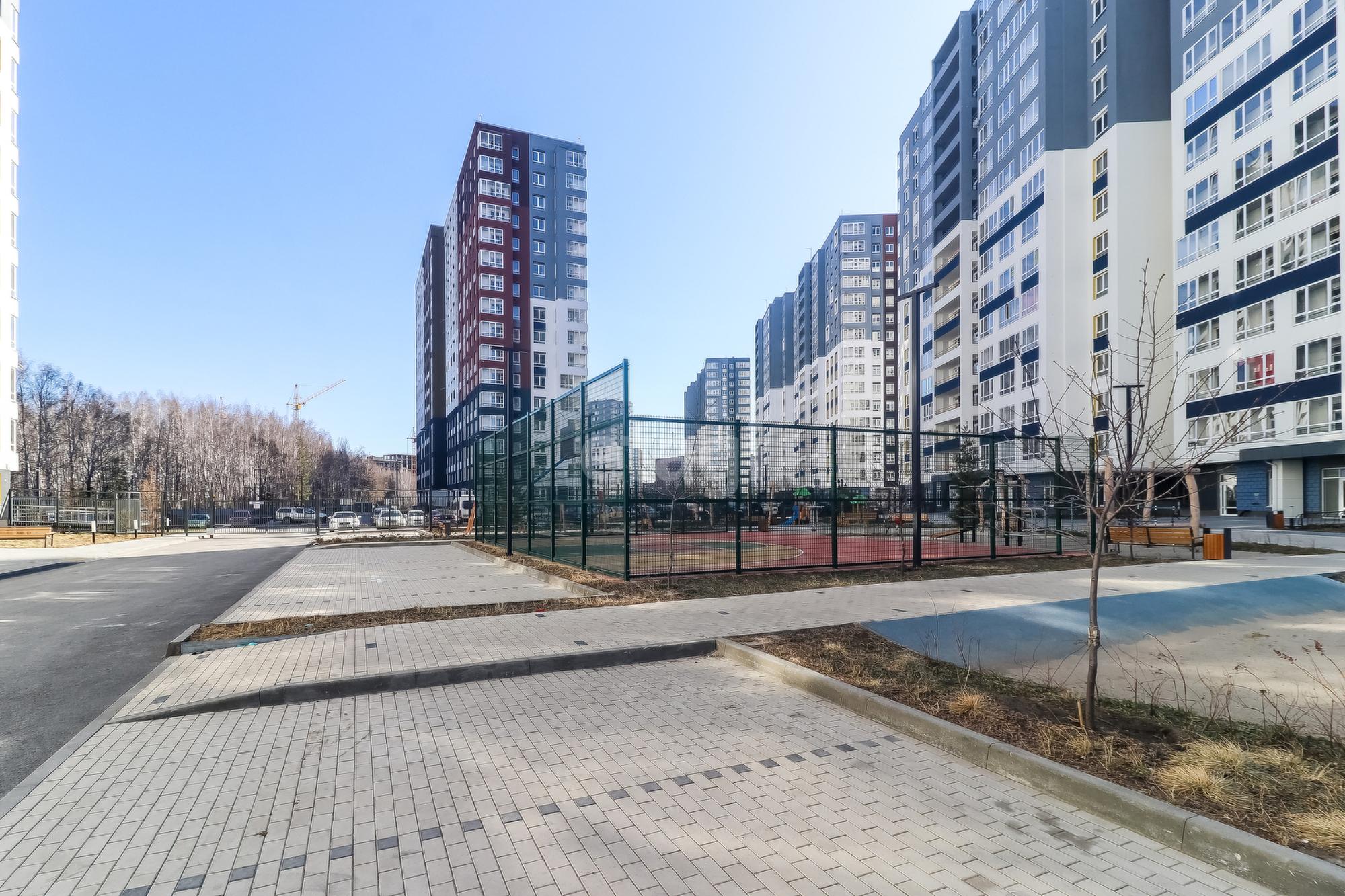 Купить квартиру за 4 720 000 рублей на Сергея Джанбровского, 1