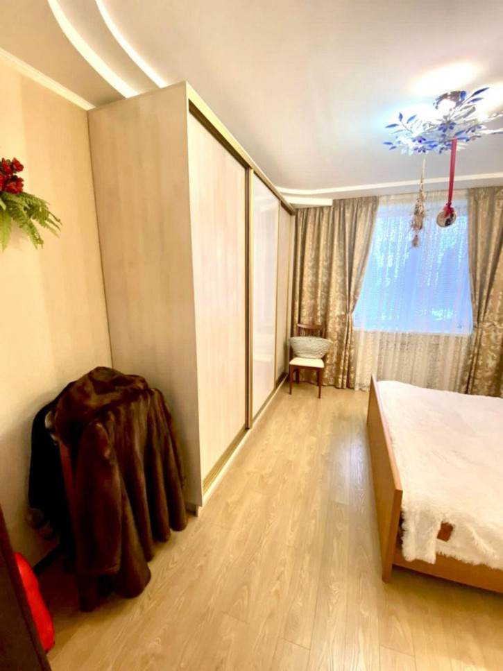 3-комн квартира Депутатская ул, 7