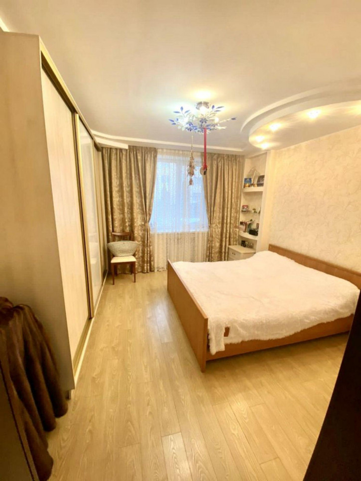 3-комн квартира Депутатская ул, 7