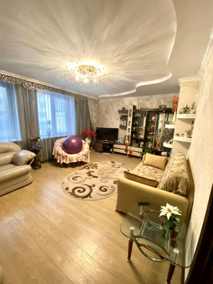 3-комн квартира Депутатская ул, 7