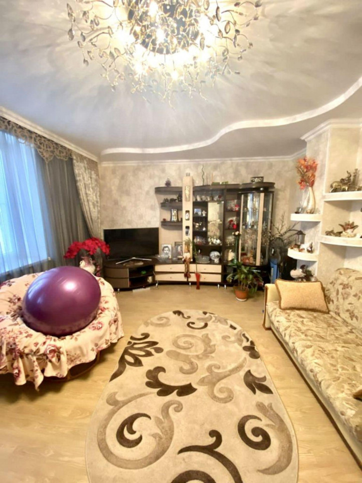 3-комн квартира Депутатская ул, 7