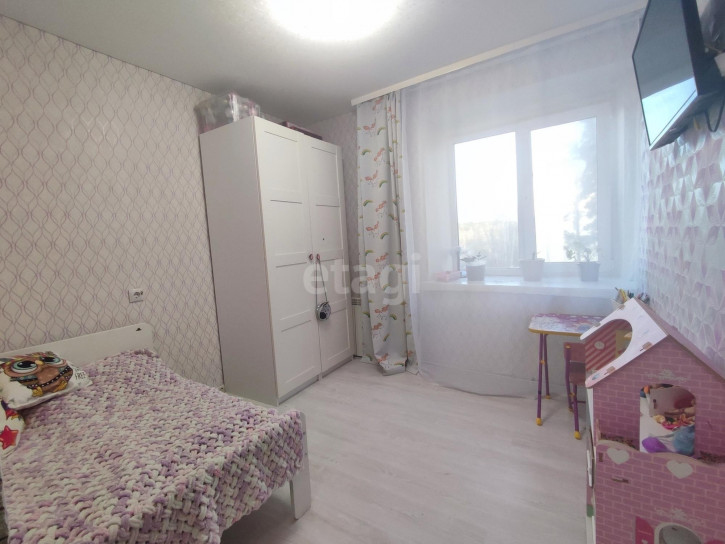 3-комн квартира Вокзальная, 74