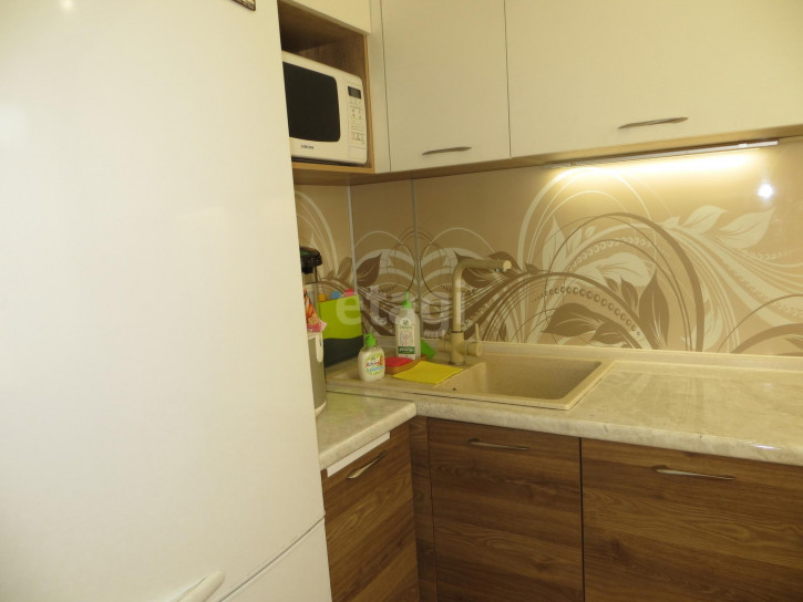 3-комн квартира Немцова, 50