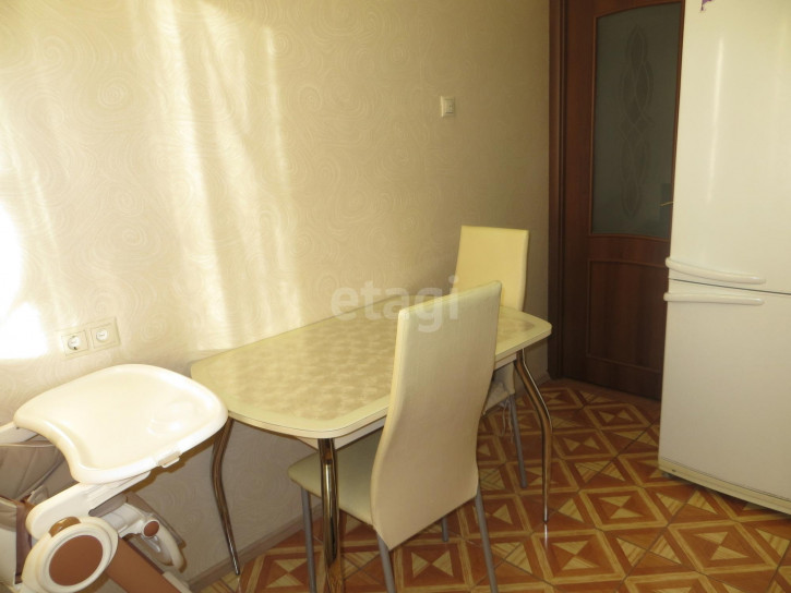 3-комн квартира Немцова, 50