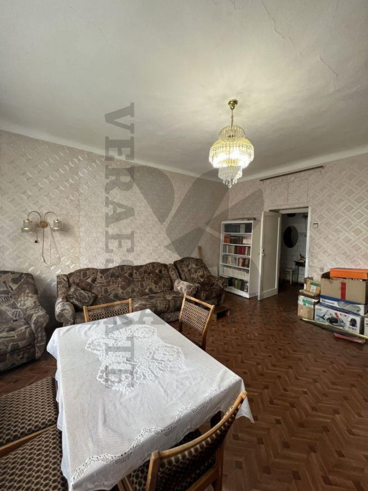 3-комн квартира ул. Октябрьская,33
