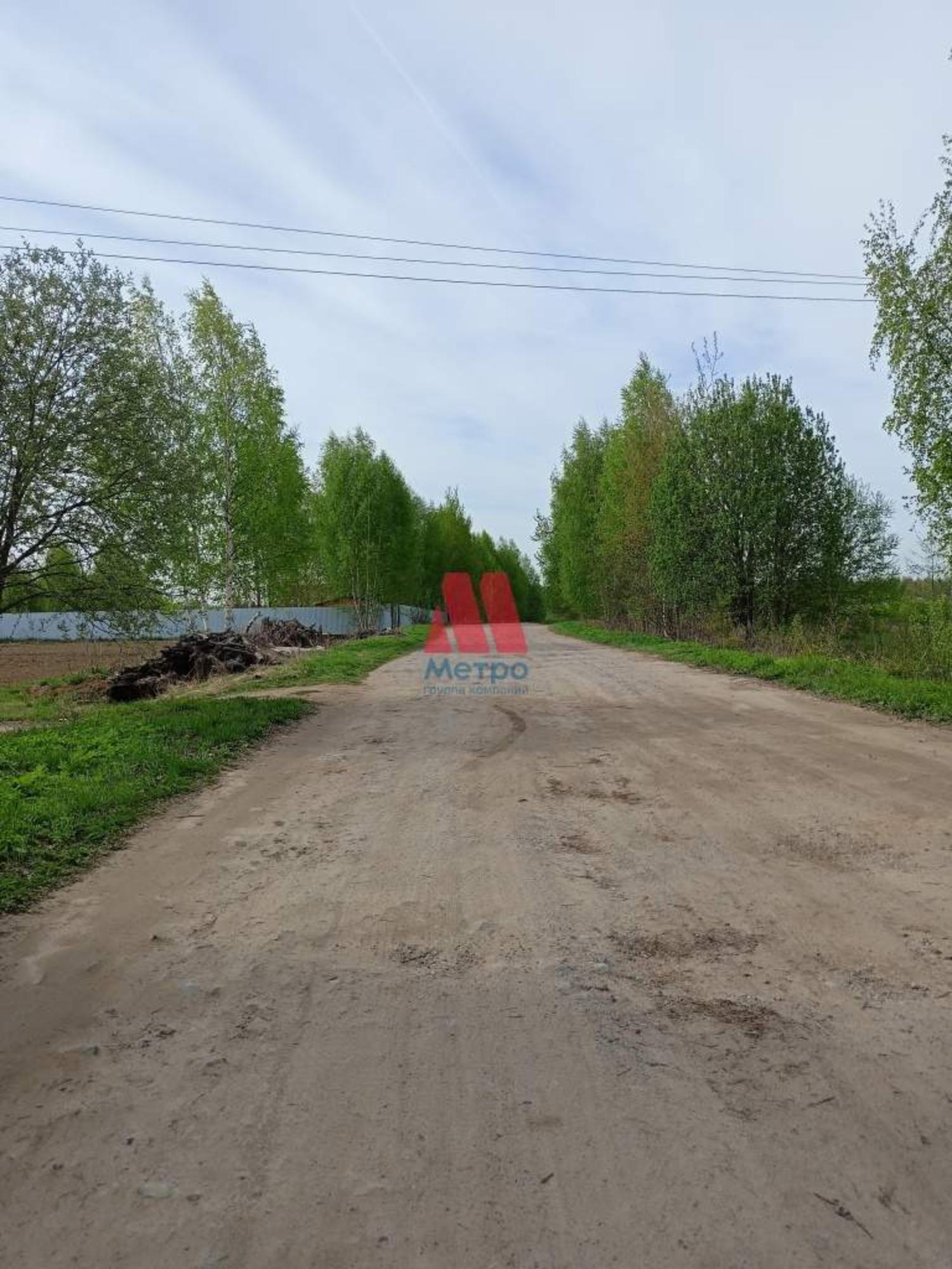 Купить землю, земельный участок за 220 000 рублей на деревня Карбушево