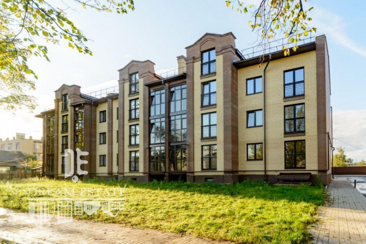 2-комн квартира Авиаторов пр-кт, 11