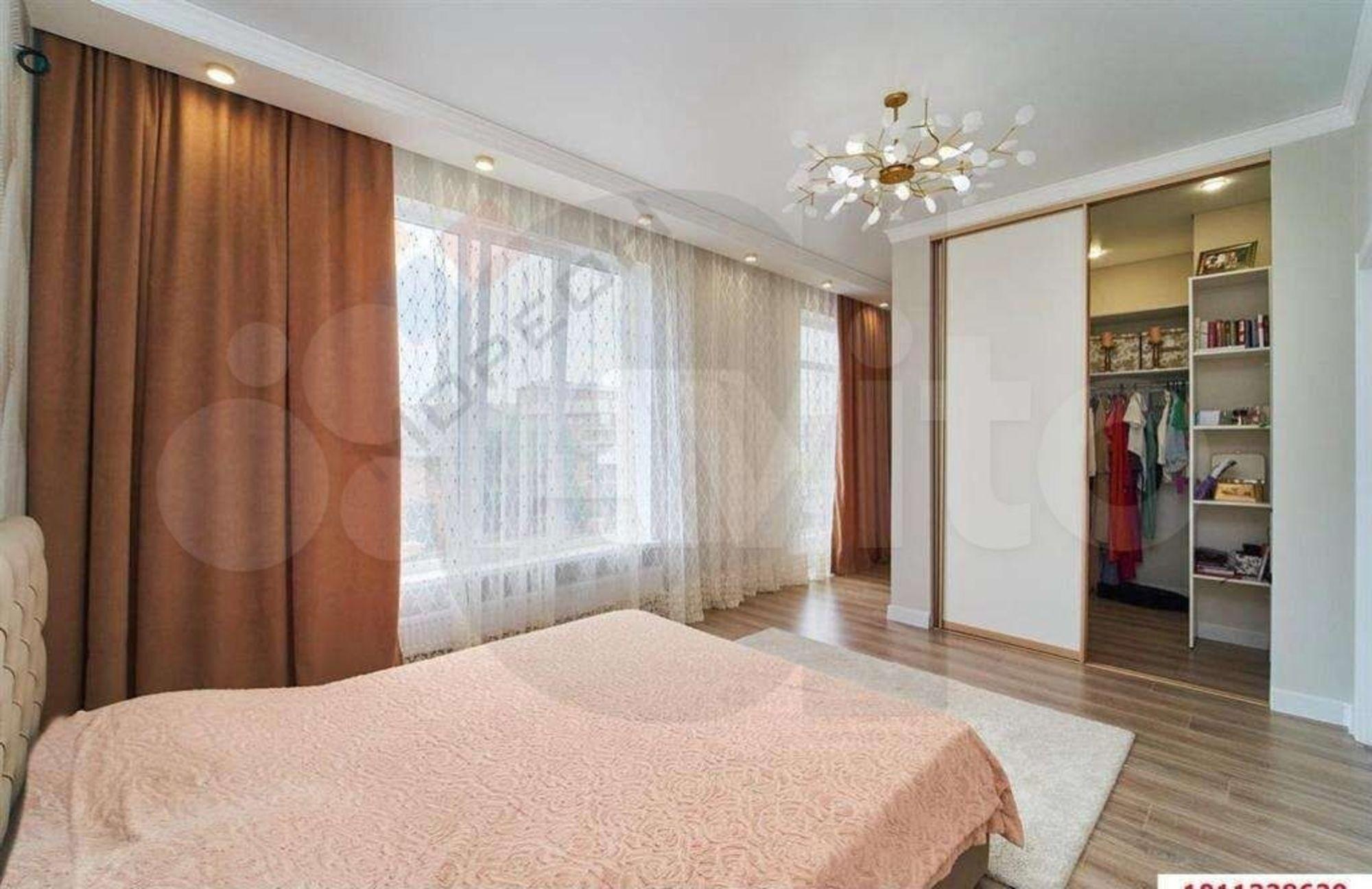 Купить дачу, дом, коттедж за 16 400 000 рублей на Адыгейская ул, 3/1