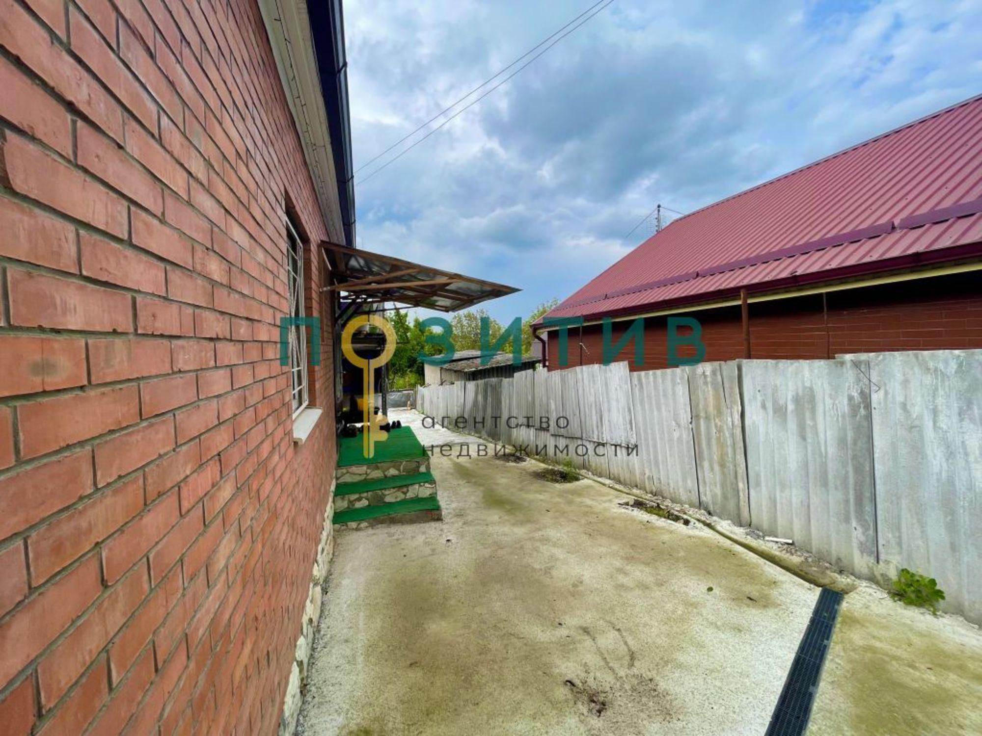 Купить дачу, дом, коттедж за 8 000 000 рублей на Сергеева, 180