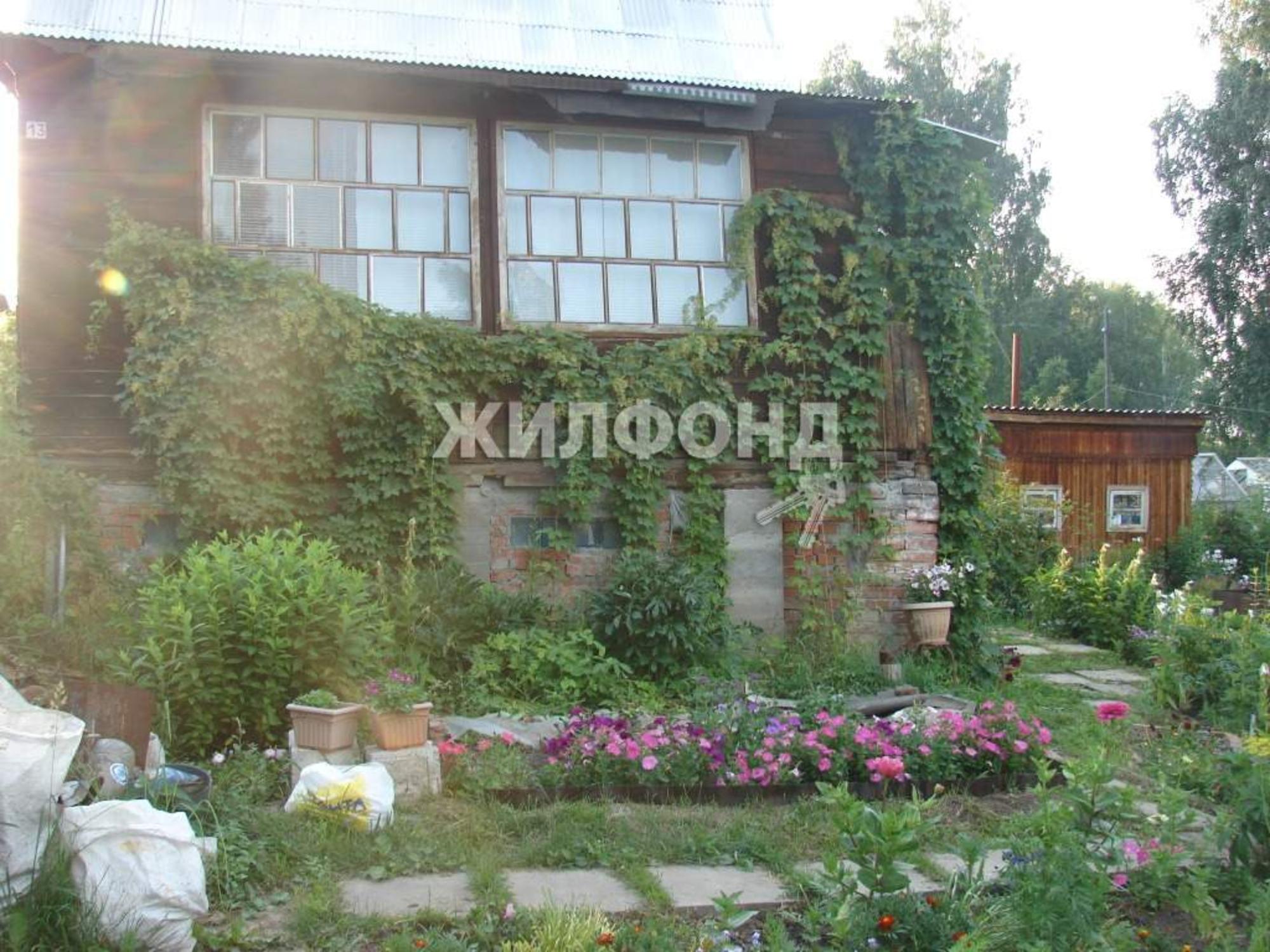 Купить дачу, дом, коттедж за 450 000 рублей на Кирпичник территория снт