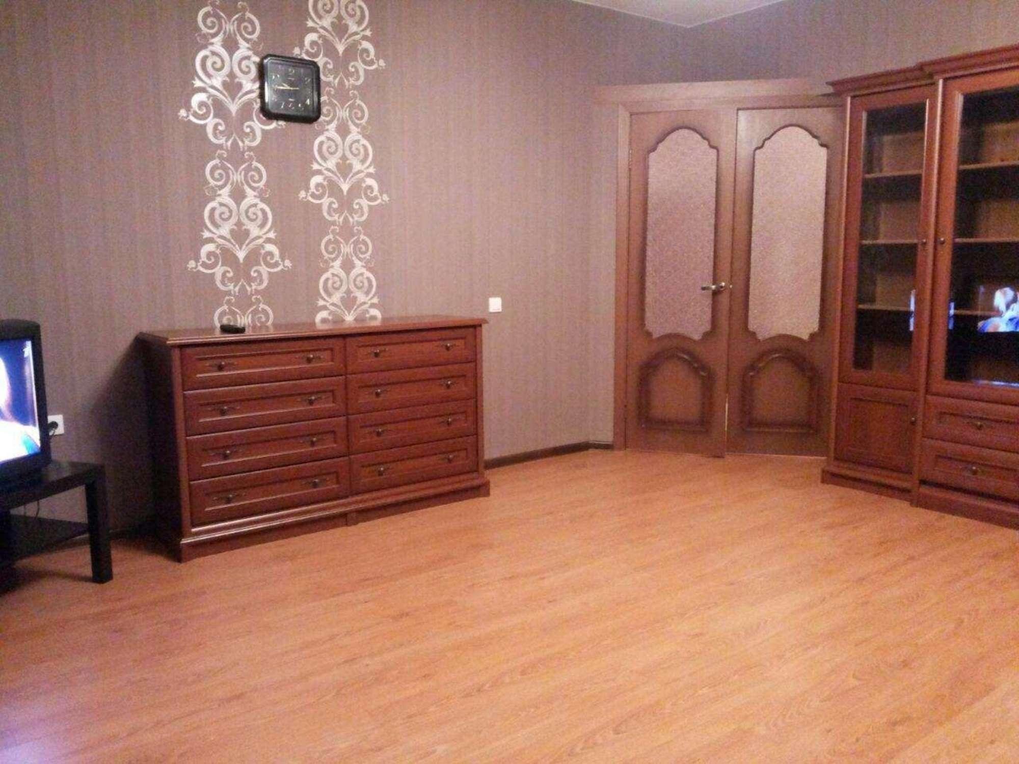 Сдать квартиру за 14 000 рублей на Николаевский проспект, 21
