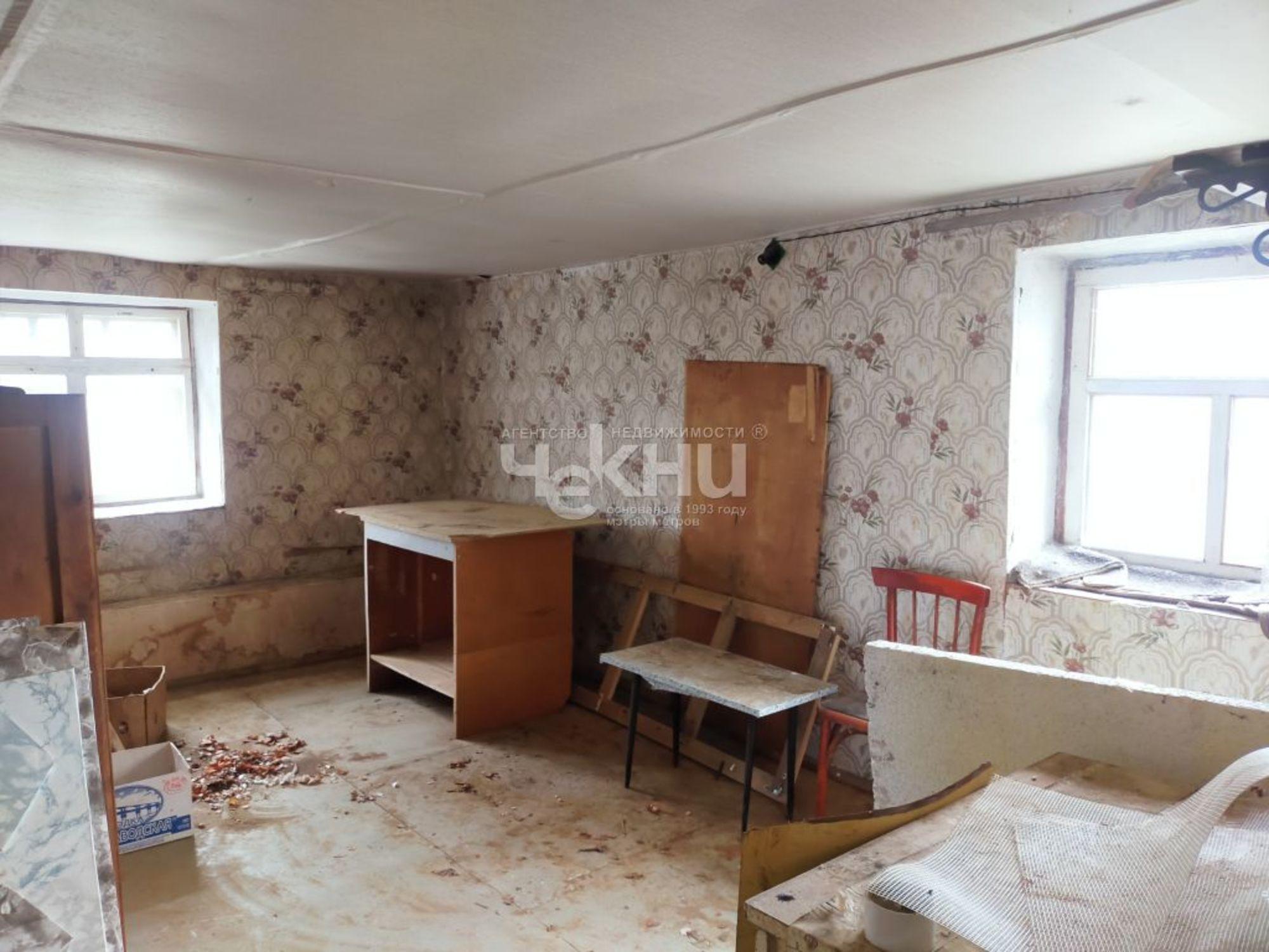 Купить дачу, дом, коттедж за 11 100 000 рублей на Потаниной ул, 1
