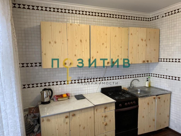 2-комн квартира Бутырина ул, 3