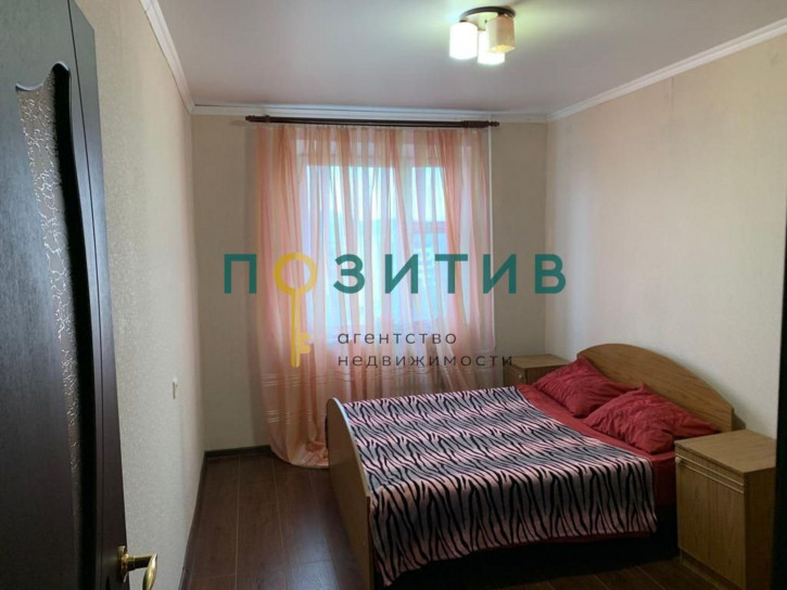 2-комн квартира Бутырина ул, 3
