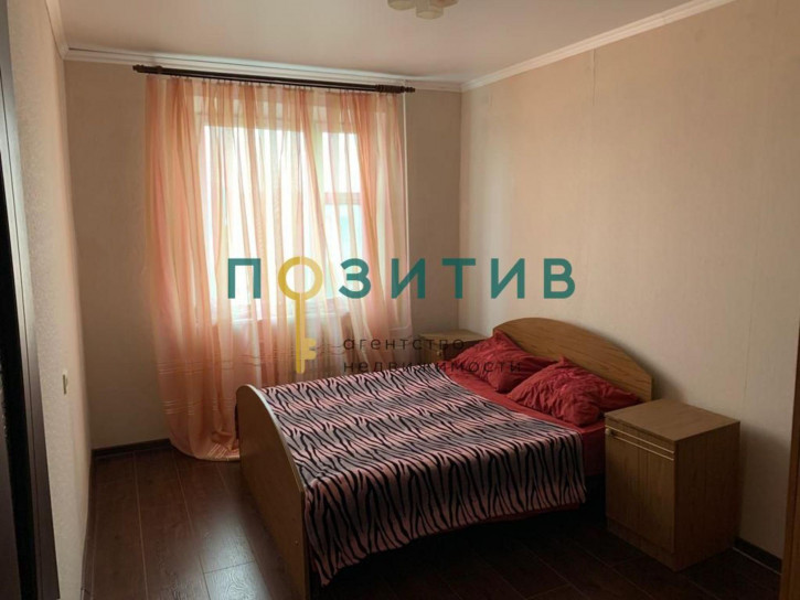 2-комн квартира Бутырина ул, 3