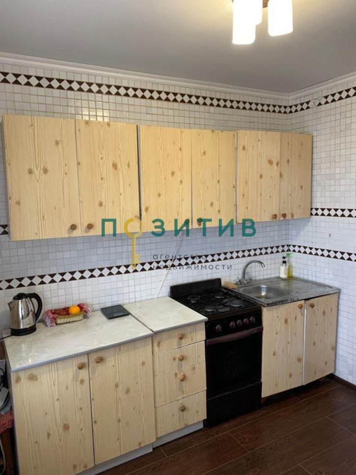 2-комн квартира Бутырина ул, 3