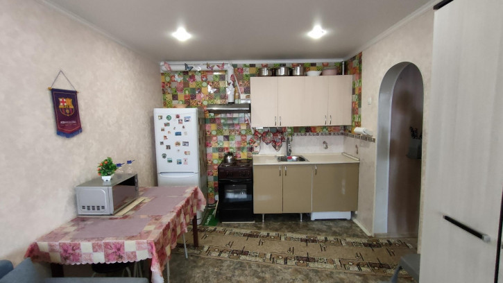 Комната Карла Маркса, 108