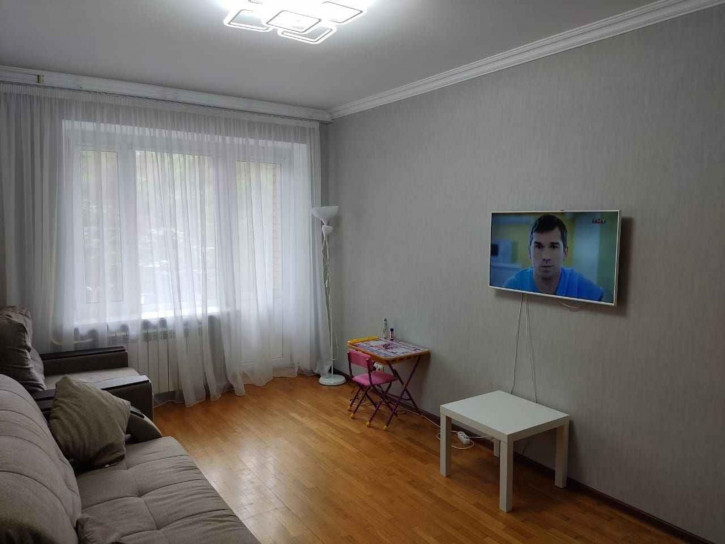 1-комн квартира Гаражная улица, 18