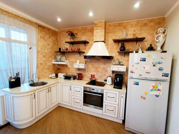 3-комн квартира Академическая улица, 23а