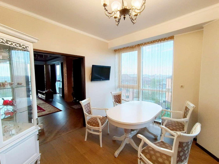 3-комн квартира Академическая улица, 23а