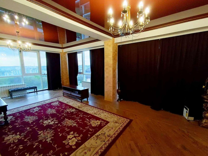 3-комн квартира Академическая улица, 23а