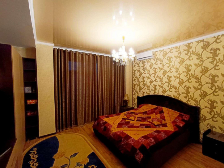 3-комн квартира Академическая улица, 23а
