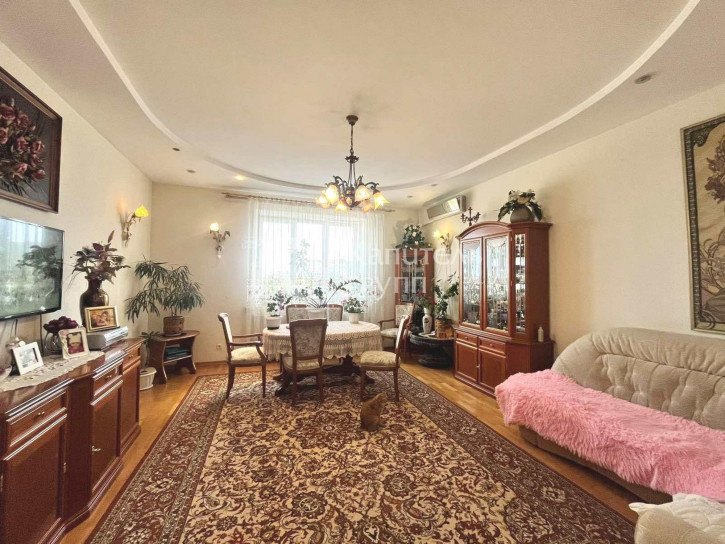 3-комн квартира ул Луначарского, 47