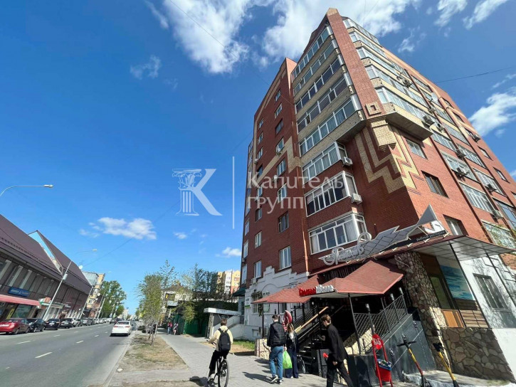 3-комн квартира ул Луначарского, 47